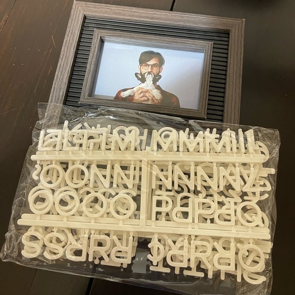 Room essentials (from target) letter board with photo frame all letters included - Picture 4 of 4